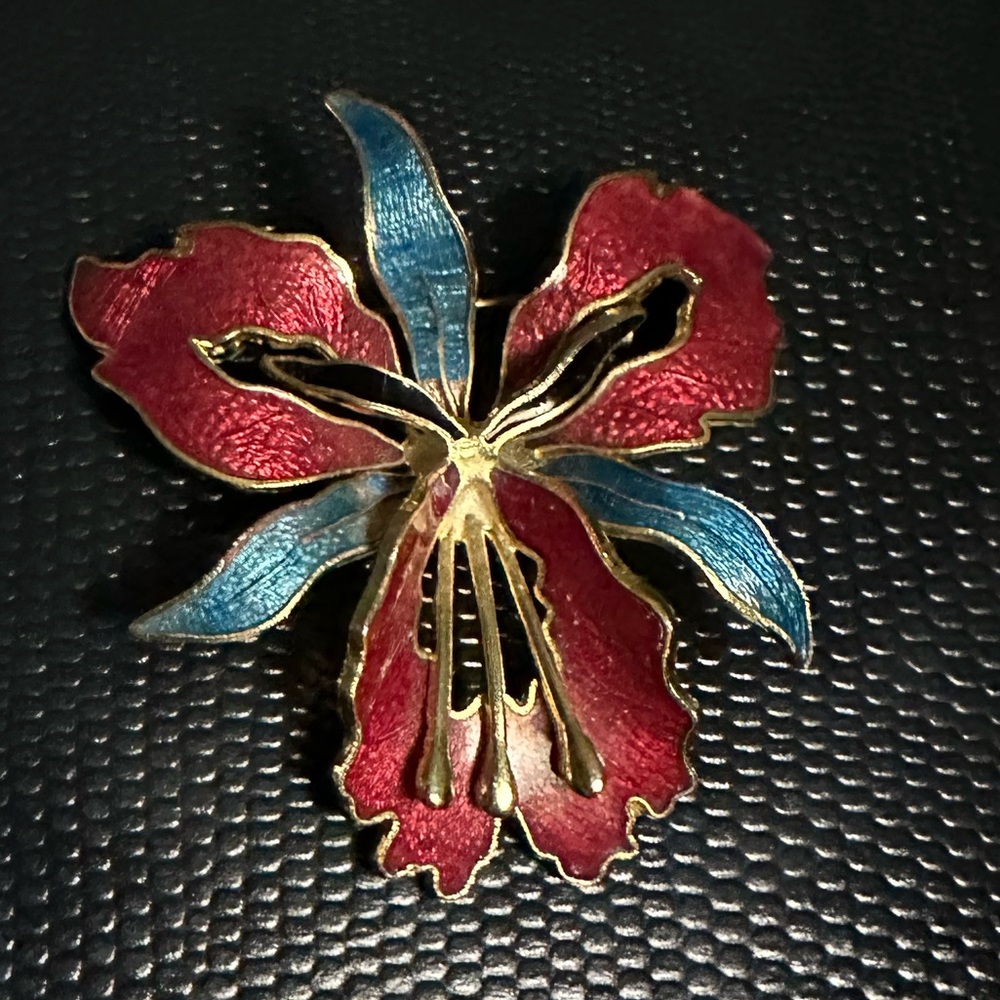Vintage gold-plated burgundy/blue cloisonne enamel orchid broach - Picture 3 of 10